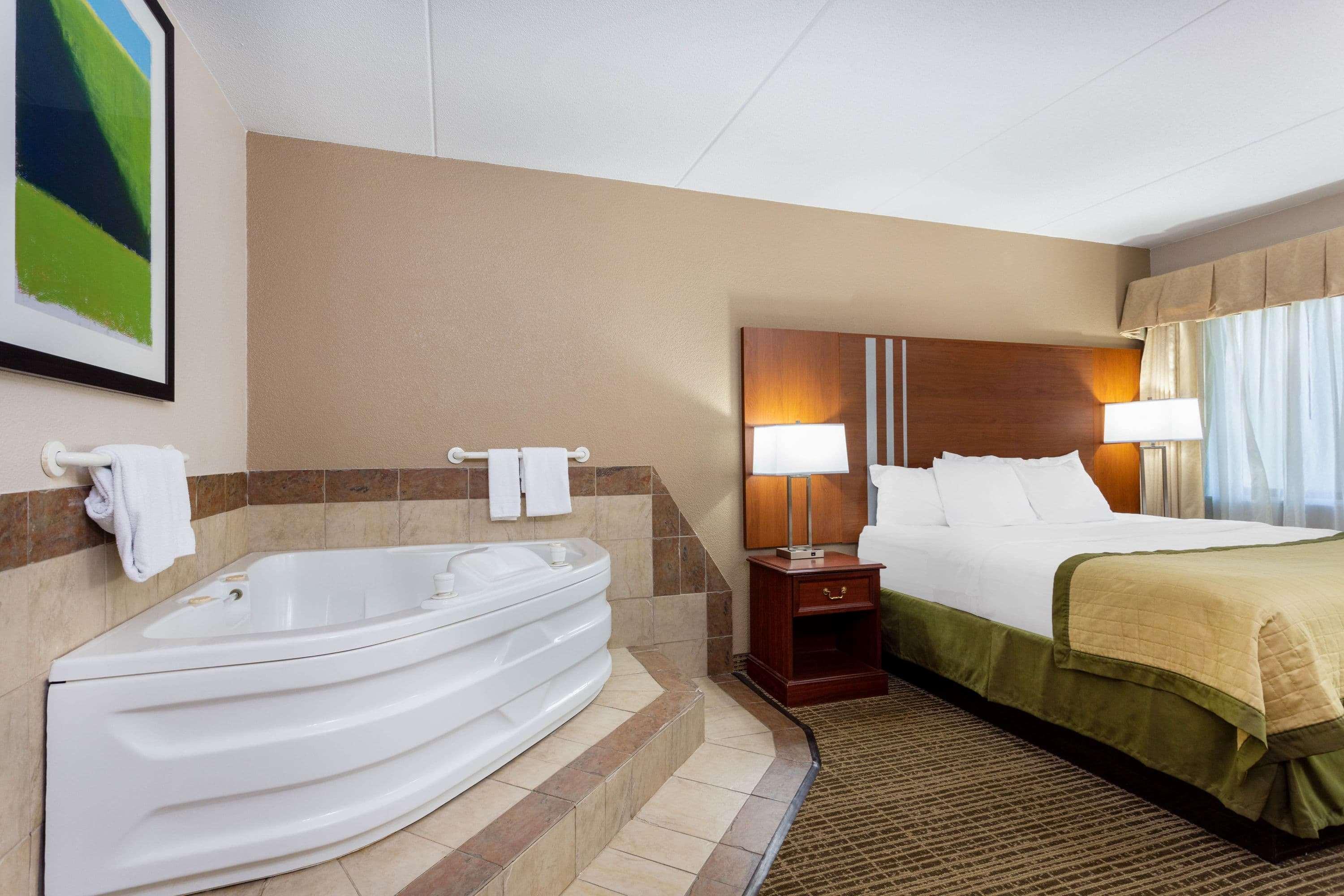 Hotel Baymont By Wyndham Elkhart Esterno foto